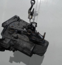 Boite de vitesses PEUGEOT 106 Photo n°4