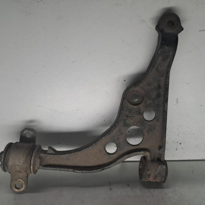 Triangle avant droit PEUGEOT BOXER