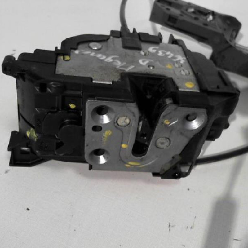 Serrure avant droit RENAULT MEGANE 3