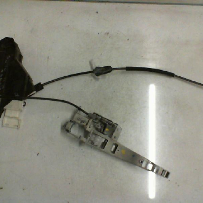 Serrure avant droit CITROEN C4 1