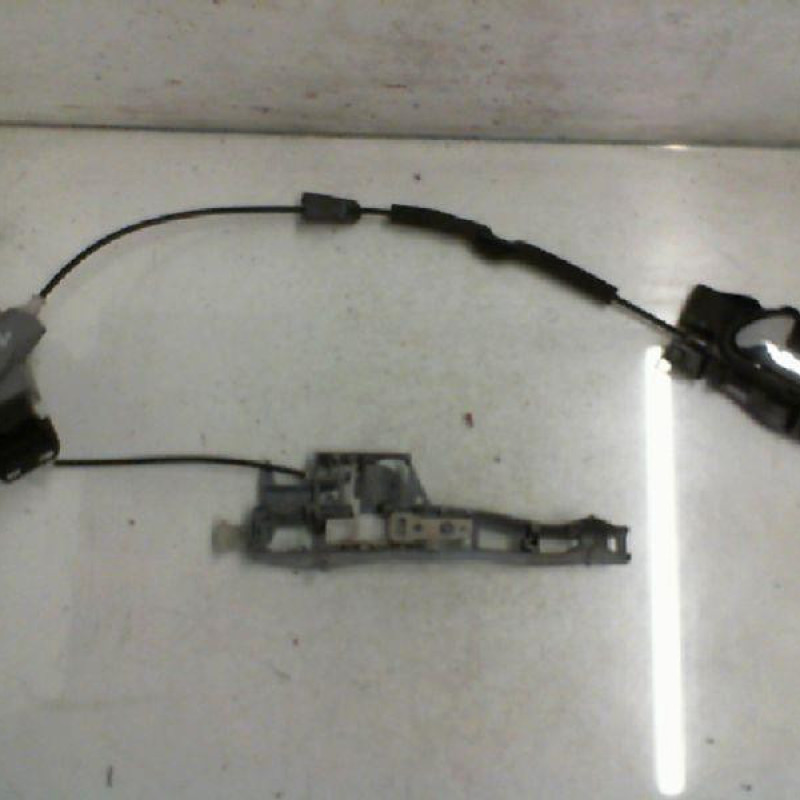 Serrure arriere gauche PEUGEOT 5008 1