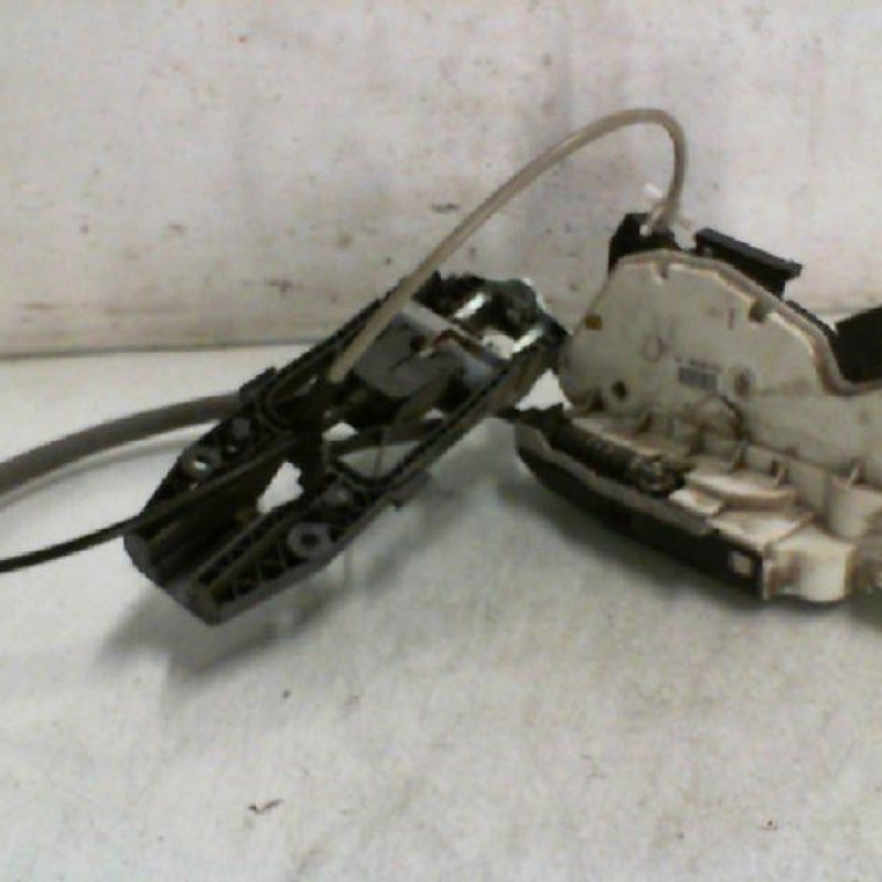 Serrure avant gauche SEAT IBIZA 4