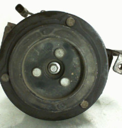 Compresseur clim FORD FIESTA 6