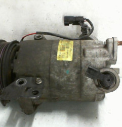 Compresseur clim FORD FIESTA 6 Photo n°4