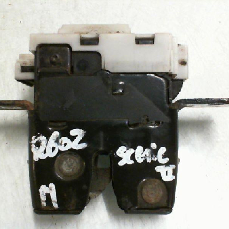 Serrure de hayon RENAULT GRAND SCENIC 2