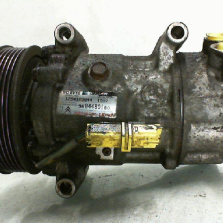 Compresseur clim PEUGEOT 206+ Photo n°1