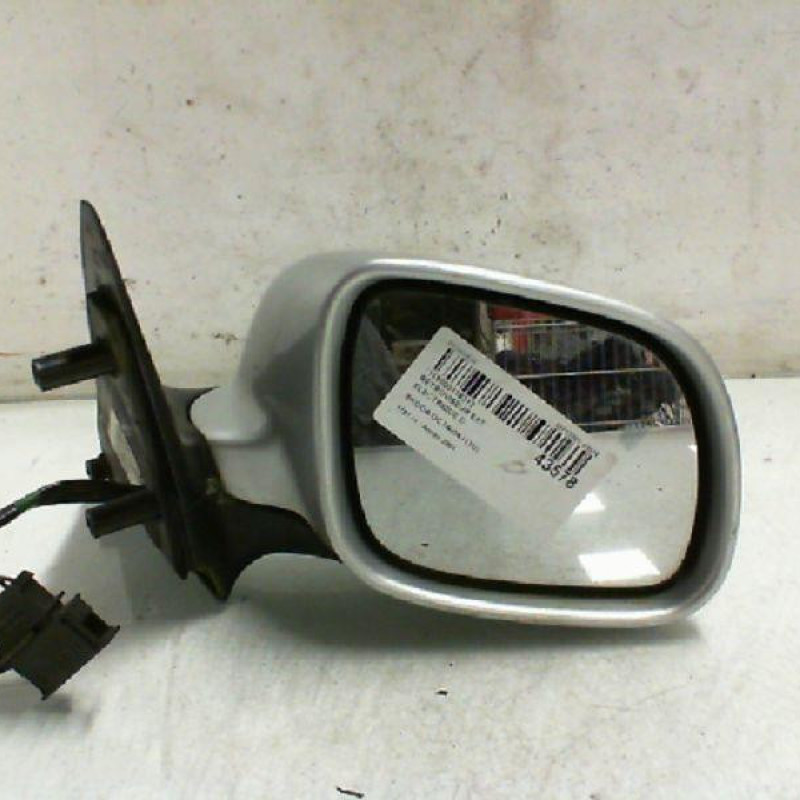 Retroviseur droit SKODA OCTAVIA 1