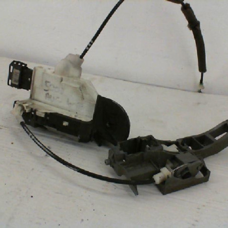 Serrure avant gauche PEUGEOT 5008 1