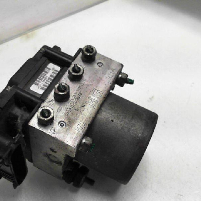Bloc ABS (freins anti-blocage) OPEL CORSA C