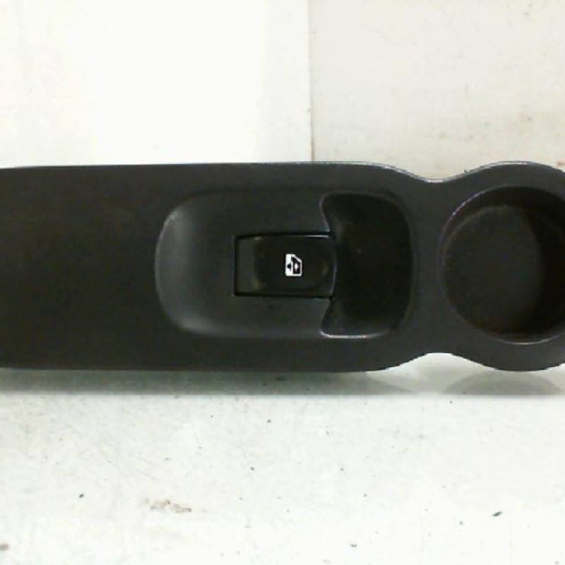 Interrupteur de leve vitre avant droit RENAULT MODUS