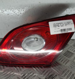 Feu arriere secondaire droit (feux) VOLKSWAGEN PASSAT 5 Photo n°1