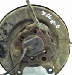 Moyeu arriere gauche NISSAN QASHQAI 1 Photo n°1