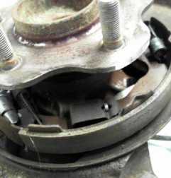 Moyeu arriere gauche NISSAN QASHQAI 1 Photo n°3