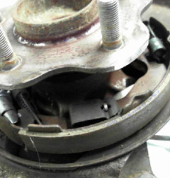 Moyeu arriere gauche NISSAN QASHQAI 1 Photo n°6