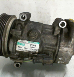 Compresseur clim FORD FIESTA 5 Photo n°4