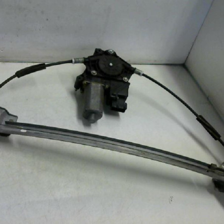 Leve vitre electrique avant gauche PEUGEOT 406 Photo n°1
