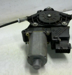 Leve vitre electrique avant gauche PEUGEOT 406 Photo n°3