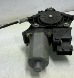 Leve vitre electrique avant gauche PEUGEOT 406 Photo n°6