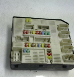 Boitier servitude moteur (BSM) RENAULT MEGANE 3 Photo n°4