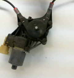 Leve vitre electrique avant gauche FORD FIESTA 6