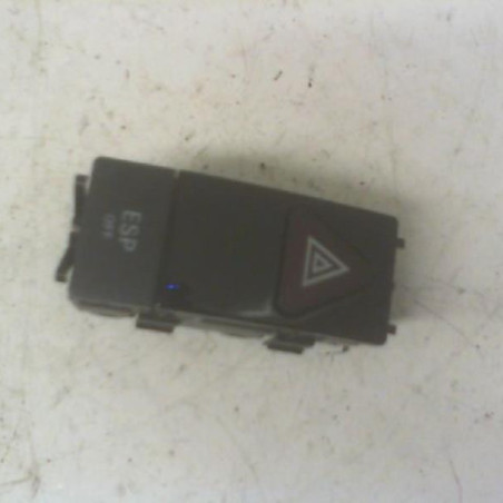 Bouton de warning MERCEDES CLASSE C 204 Photo n°1