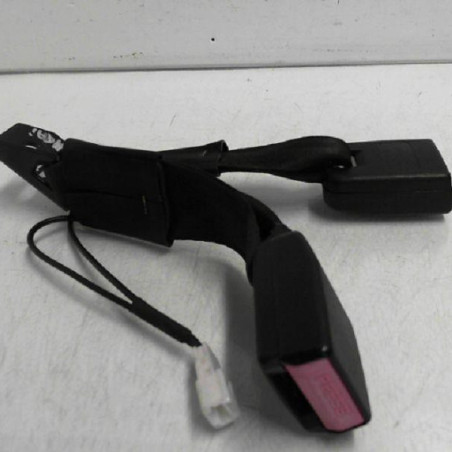 Attache ceinture arriere gauche NISSAN QASHQAI 1