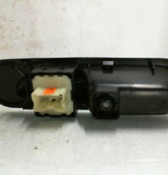 Interrupteur de leve vitre avant gauche RENAULT TWINGO 3