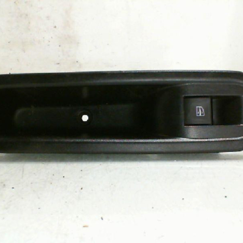 Interrupteur de leve vitre avant droit RENAULT TWINGO 3