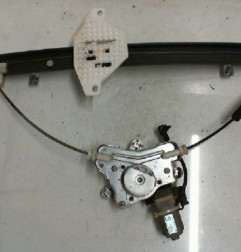 Leve vitre electrique arriere droit OPEL ANTARA Photo n°1