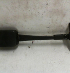 Attache ceinture avant gauche FORD FIESTA 5 Photo n°4