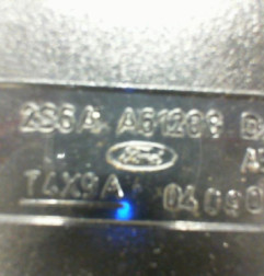 Attache ceinture avant gauche FORD FIESTA 5 Photo n°6