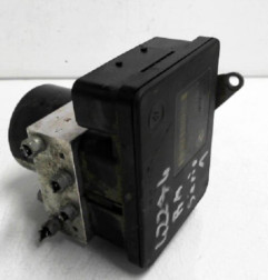 Bloc ABS (freins anti-blocage) BMW SERIE 1 E81 Photo n°5