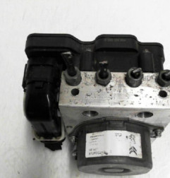 Bloc ABS (freins anti-blocage) PEUGEOT 308 2 SW Photo n°1