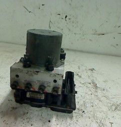 Bloc ABS (freins anti-blocage) TOYOTA COROLLA VERSO 2