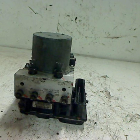 Bloc ABS (freins anti-blocage) TOYOTA COROLLA VERSO 2