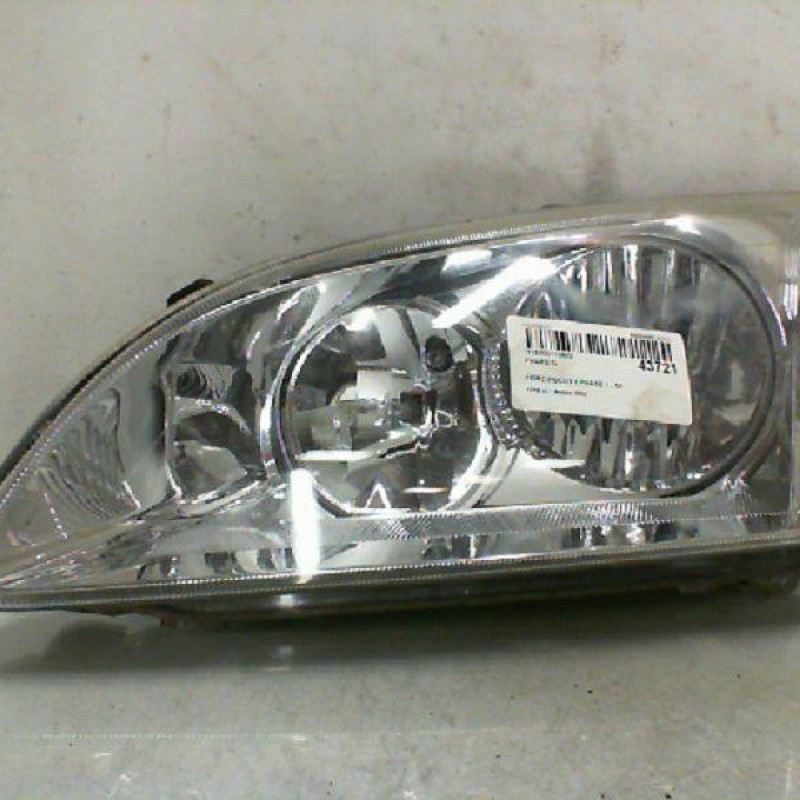 Optique avant principal gauche (feux)(phare) FORD FOCUS 2