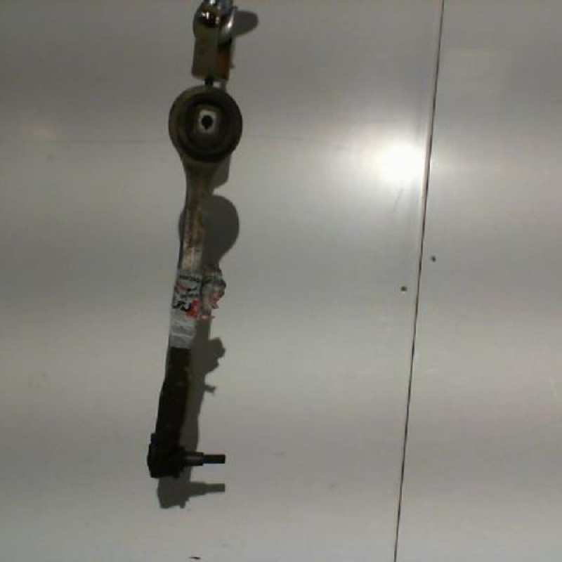 Triangle avant gauche AUDI A6 2 Triangle avant gauche AUDI A6 2