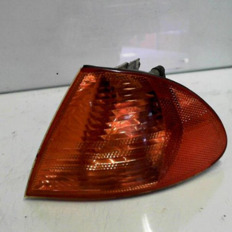 Optique avant secondaire gauche (feux)(clignotant) BMW SERIE 3 E46