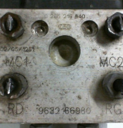 Bloc ABS (freins anti-blocage) PEUGEOT 406 Photo n°6