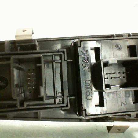 Interrupteur de leve vitre avant gauche FIAT BRAVO 2