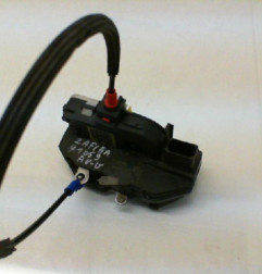 Serrure avant gauche OPEL ZAFIRA TOURER C