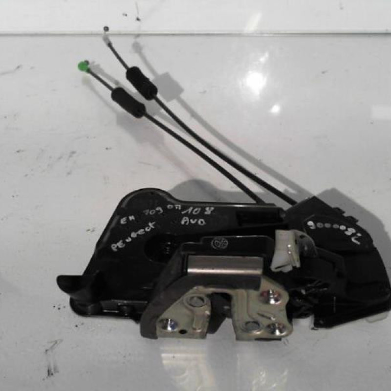 Serrure avant droit PEUGEOT 108