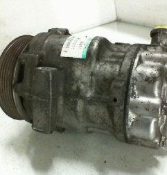 Compresseur clim FIAT GRANDE PUNTO