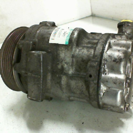 Compresseur clim FIAT GRANDE PUNTO