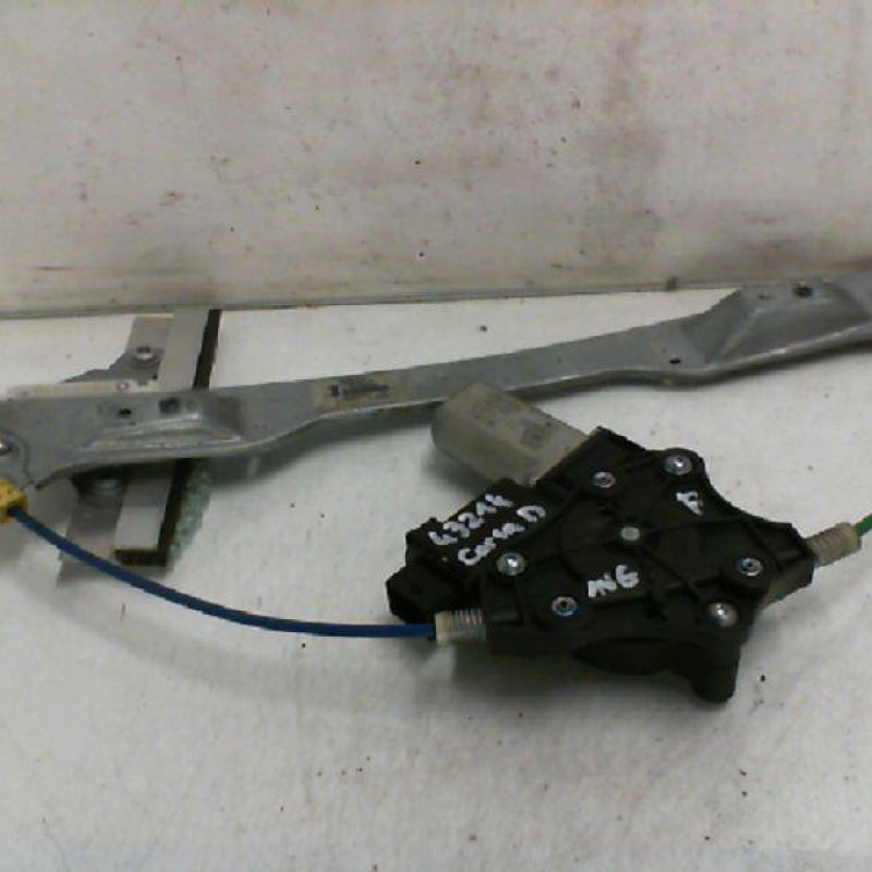 Leve vitre electrique avant gauche OPEL CORSA D