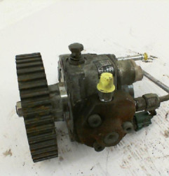 Pompe haute pression OPEL ASTRA H Photo n°3