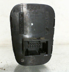 Bouton de warning PEUGEOT BIPPER Photo n°3