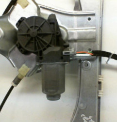 Leve vitre electrique avant gauche RENAULT CLIO 3 Photo n°5