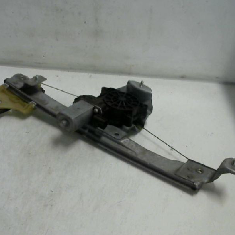 Leve vitre electrique arriere gauche RENAULT CAPTUR 1