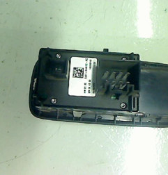 Interrupteur de leve vitre avant gauche FORD FIESTA Photo n°8